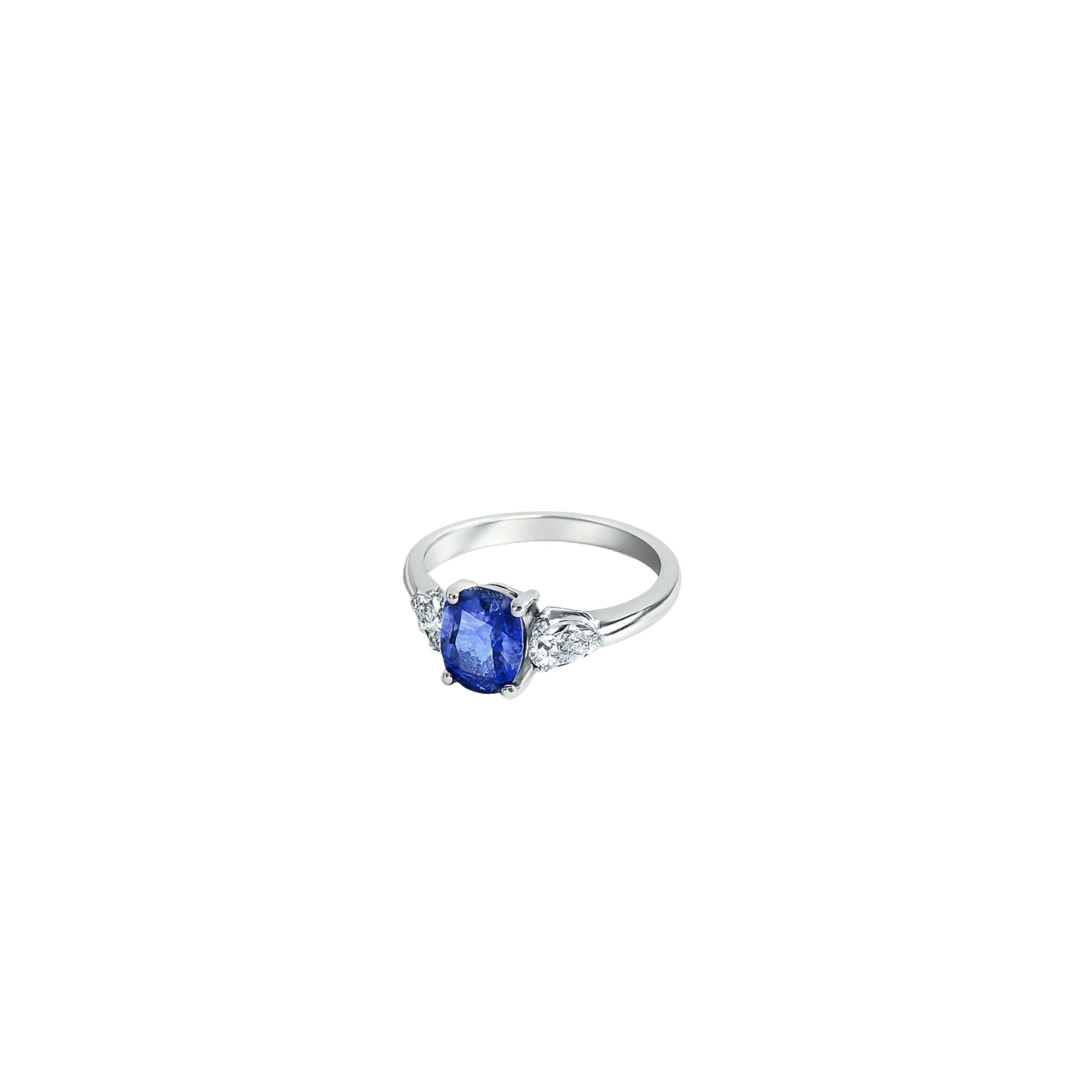 Saphir Ring, bei Juwelier Heiden.